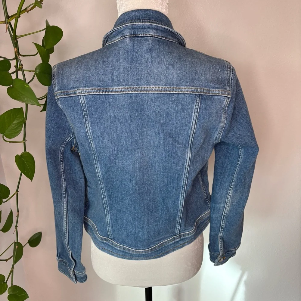 Vineyard Vines Jean Jacket Size XS - Picture 2 of 10